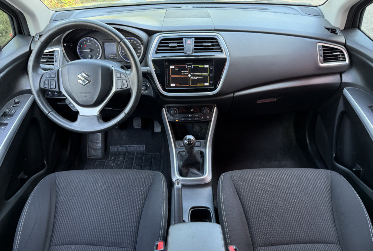Suzuki SX4 S-Cross 2 Privilège 1.0 Boosterjet 111 cv / Faible kilométrage / 1er Main 