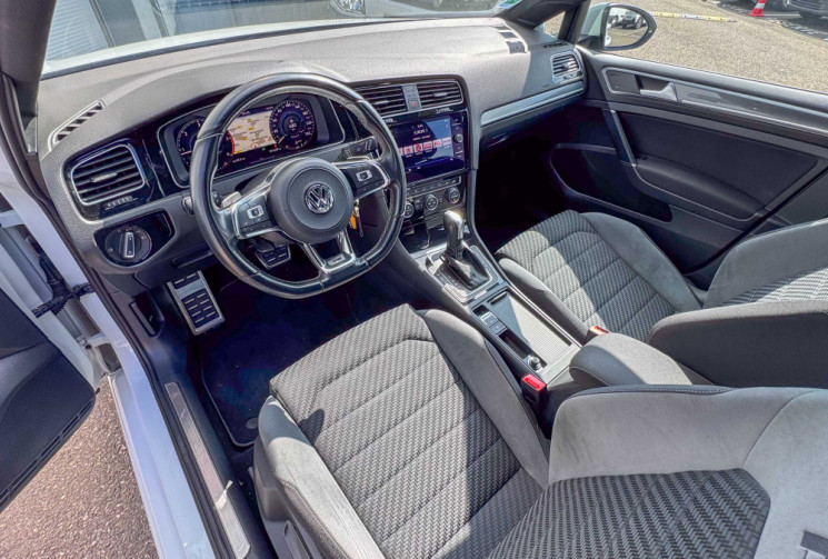 Volkswagen Golf 7 R-Line 2.0 TDI 150 DSG7 Virtual Led Suivi complet VW