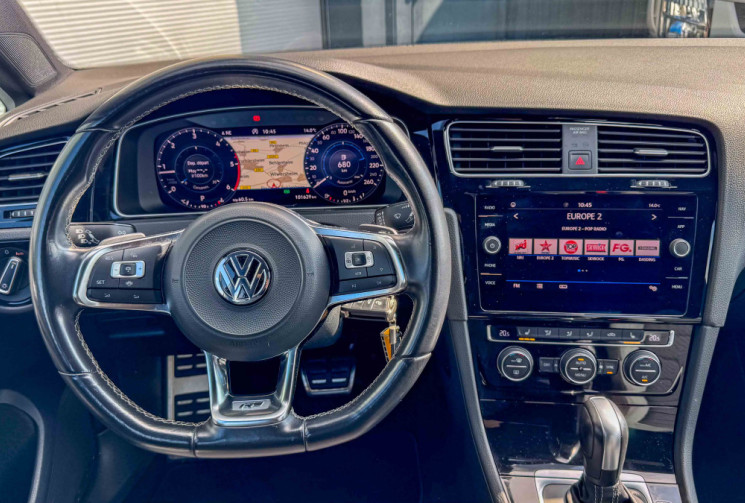 Volkswagen Golf 7 R-Line 2.0 TDI 150 DSG7 Virtual Led Suivi complet VW