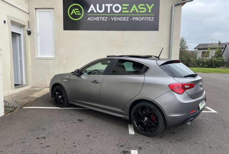 Alfa Romeo GIULIETTA Phase 2 2.0 JTDm 175 cv Boîte auto QVLINE