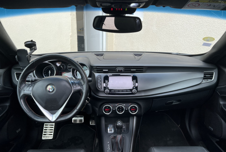 Alfa Romeo GIULIETTA Phase 2 2.0 JTDm 175 cv Boîte auto QVLINE
