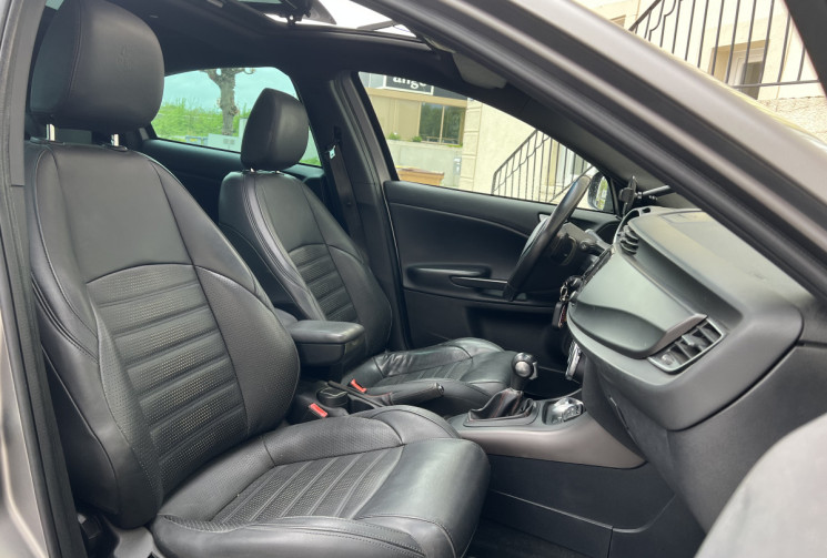 Alfa Romeo GIULIETTA Phase 2 2.0 JTDm 175 cv Boîte auto QVLINE