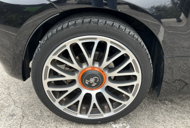 Abarth 500 595 1.4 T-Jet 145 70e Anniversaire / Distribution Neuve / Toit Ouvrant / Carplay 