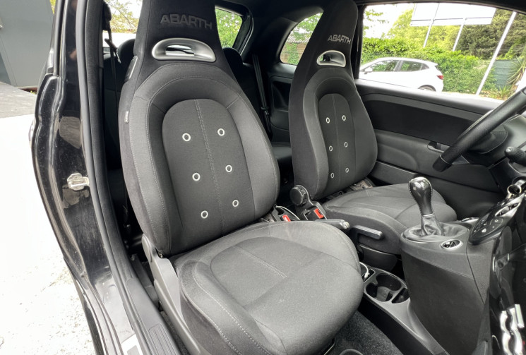 Abarth 500 595 1.4 T-Jet 145 70e Anniversaire / Distribution Neuve / Toit Ouvrant / Carplay 