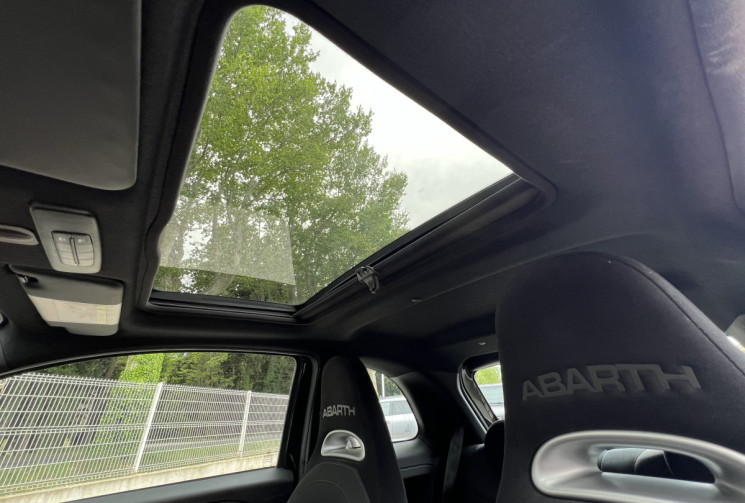 Abarth 500 595 1.4 T-Jet 145 70e Anniversaire / Distribution Neuve / Toit Ouvrant / Carplay 