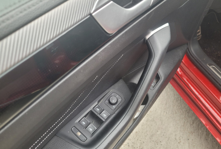 Volkswagen ARTEON 1.4 R eHYBRIDE RECHARGEABLE 218 DSG6 R-LINE