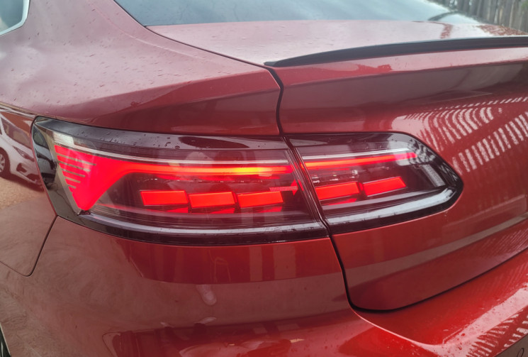 Volkswagen ARTEON 1.4 R eHYBRIDE RECHARGEABLE 218 DSG6 R-LINE
