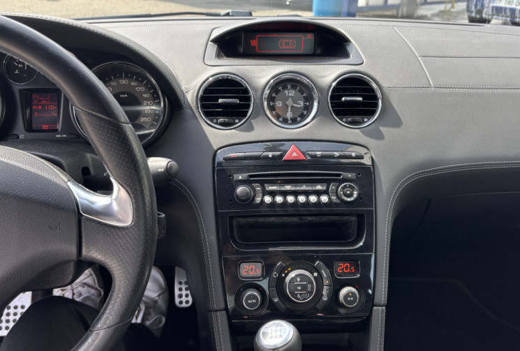 Peugeot RCZ 1.6 THP 16V 156 cv