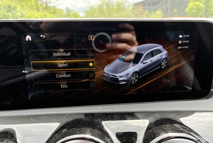 Mercedes Classe A AMG Line 180d 116cv * TVA Récupérable * Caméra * Sièges chauffants * Led Ambiance