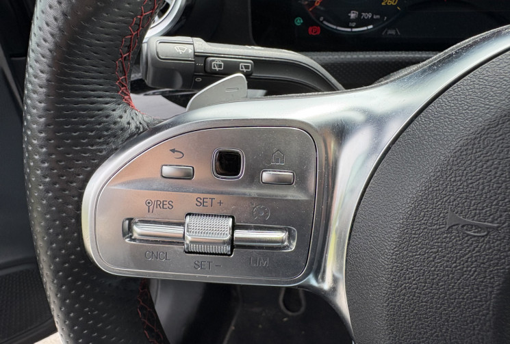 Mercedes Classe A AMG Line 180d 116cv * TVA Récupérable * Caméra * Sièges chauffants * Led Ambiance