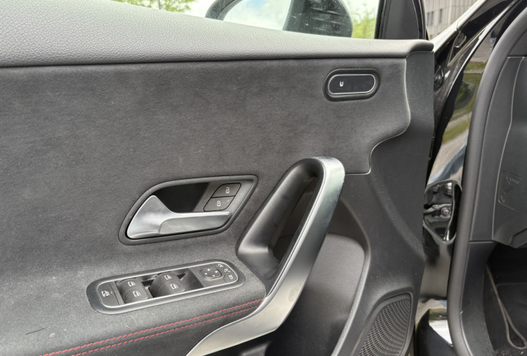 Mercedes Classe A AMG Line 180d 116cv * TVA Récupérable * Caméra * Sièges chauffants * Led Ambiance