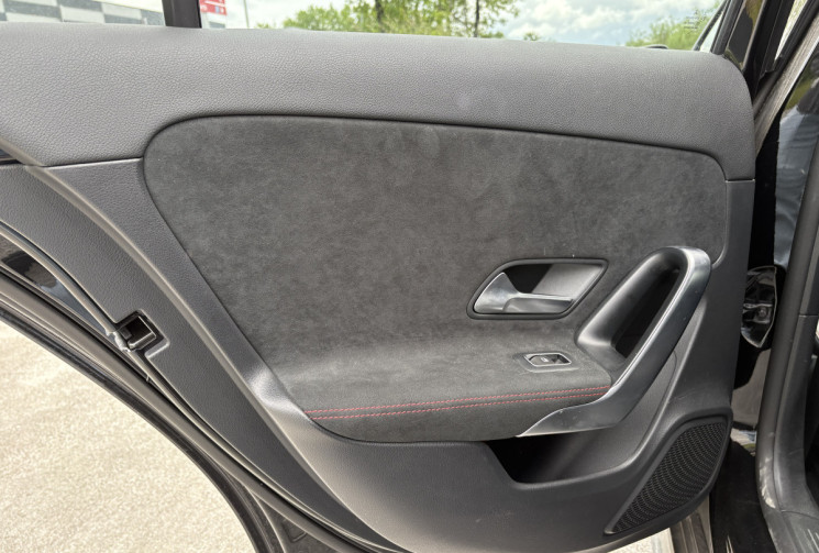 Mercedes Classe A AMG Line 180d 116cv * TVA Récupérable * Caméra * Sièges chauffants * Led Ambiance