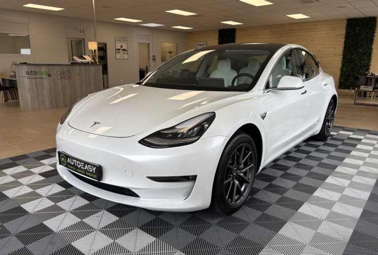 Tesla Model 3 STANDARD RANGE PLUS 325 / 1ERE MAIN