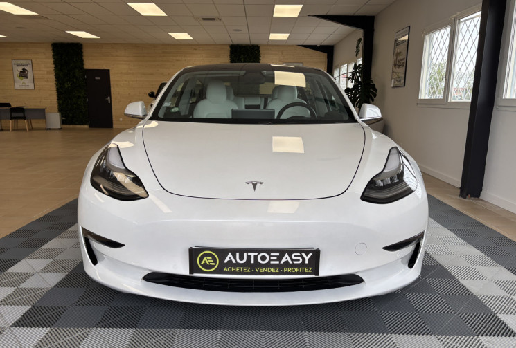 Tesla Model 3 STANDARD RANGE PLUS 325 / 1ERE MAIN