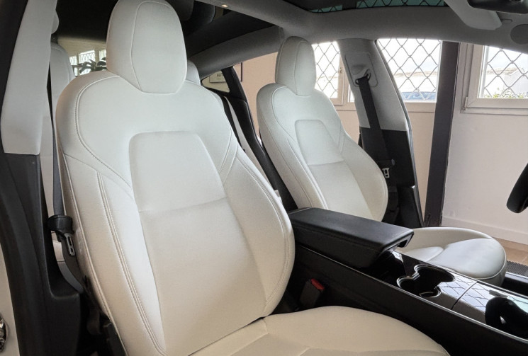 Tesla Model 3 STANDARD RANGE PLUS 325 / 1ERE MAIN