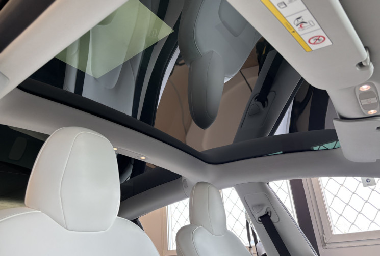 Tesla Model 3 STANDARD RANGE PLUS 325 / 1ERE MAIN