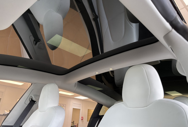 Tesla Model 3 STANDARD RANGE PLUS 325 / 1ERE MAIN