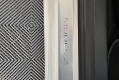 Tesla Model 3 STANDARD RANGE PLUS 325 / 1ERE MAIN