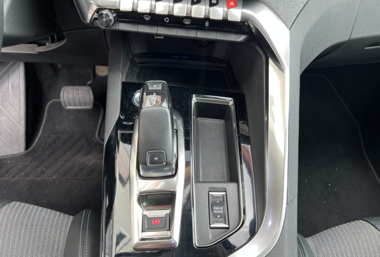 Peugeot 3008  II Phase 2 1.2 THP GPF EAT8 131 cv ALLURE