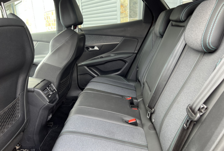 Peugeot 3008  II Phase 2 1.2 THP GPF EAT8 131 cv ALLURE