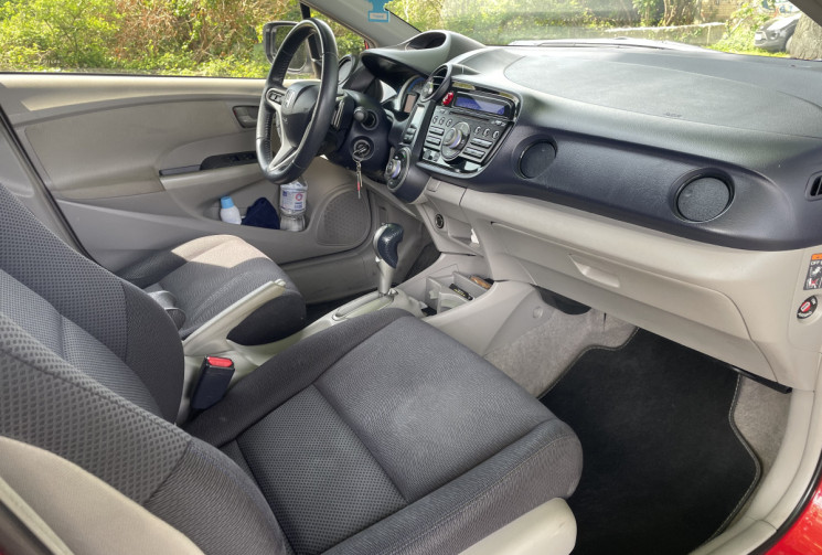 Honda INSIGHT 1.3 i-VTEC Hatchback CVT Executive 88