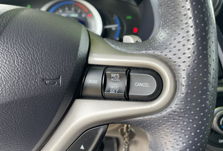 Honda INSIGHT 1.3 i-VTEC Hatchback CVT Executive 88