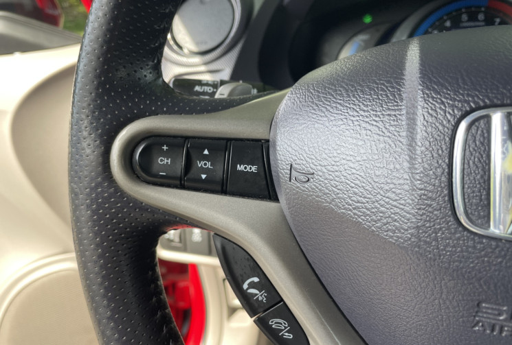Honda INSIGHT 1.3 i-VTEC Hatchback CVT Executive 88