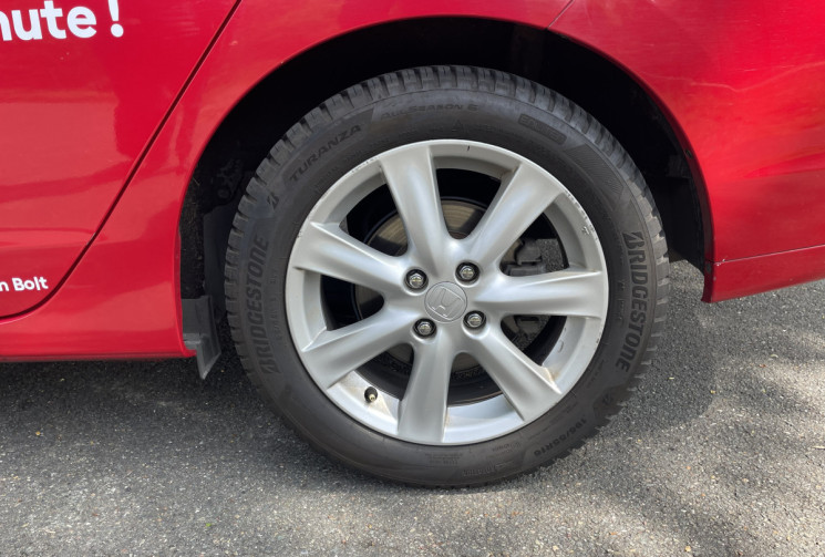 Honda INSIGHT 1.3 i-VTEC Hatchback CVT Executive 88