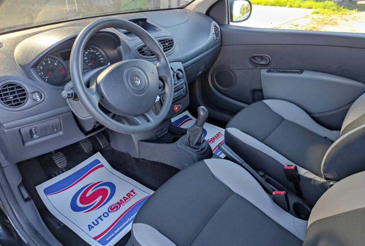 Renault Clio III 1.2 16V 75 CH AUTHENTIQUE 3 PORTES TBE CT OK