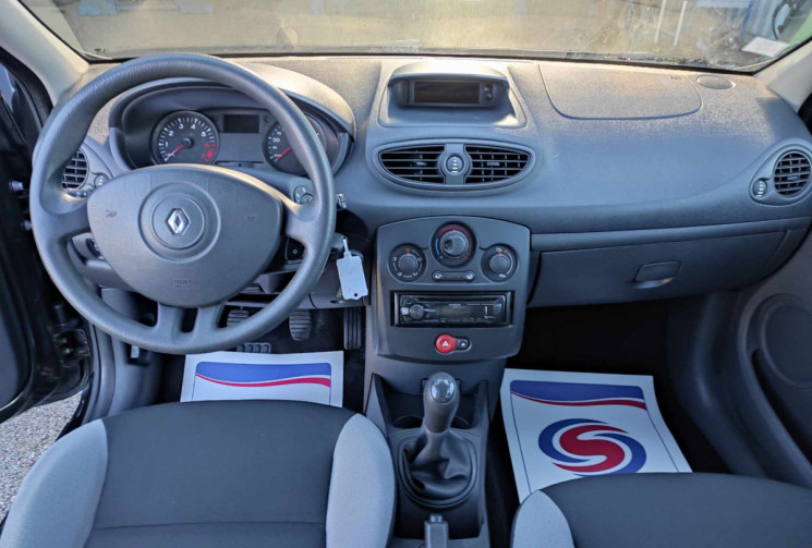 Renault Clio III 1.2 16V 75 CH AUTHENTIQUE 3 PORTES TBE CT OK