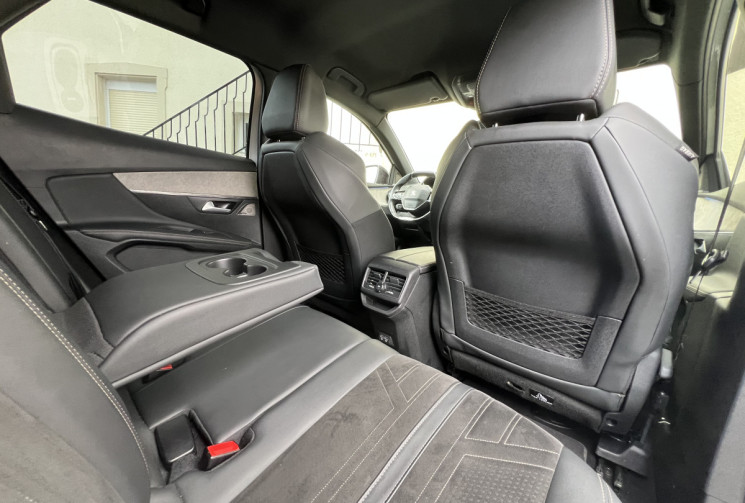 Peugeot 3008 Phase 2 2.0 BlueHDi EAT8 S&S 180 GT
