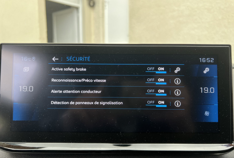 Peugeot 3008 Phase 2 2.0 BlueHDi EAT8 S&S 180 GT
