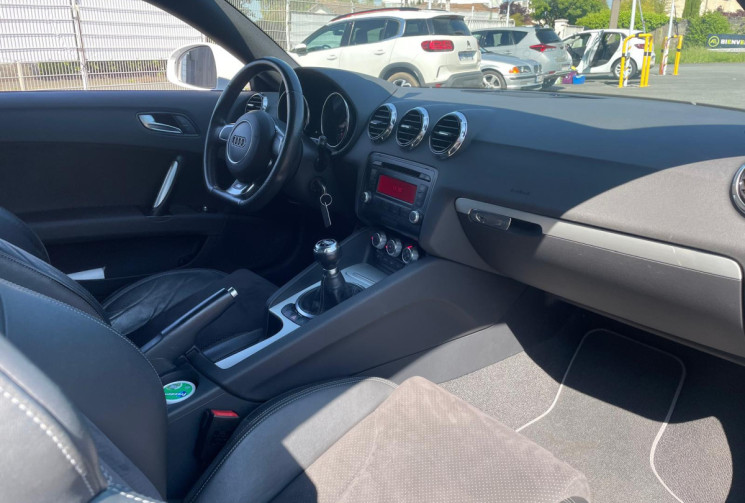 Audi TT SERIE 2 COUPÉ 2.0 TFSI 16V 211 S LINE - GARANTIE 12 MOIS