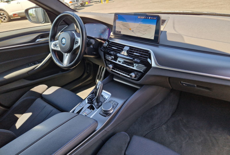 BMW Série 5 545e X-Drive 3.0 394 M-SPORT PLUG IN HYBRID BVA8 GARANTIE 12 MOIS