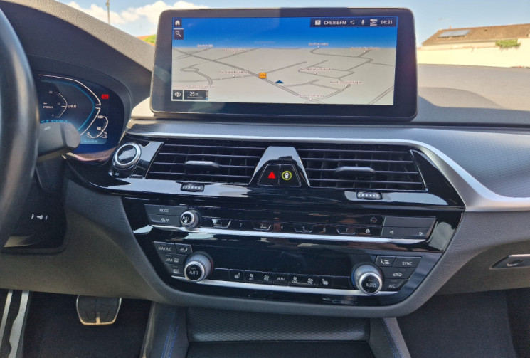BMW Série 5 545e X-Drive 3.0 394 M-SPORT PLUG IN HYBRID BVA8 GARANTIE 12 MOIS