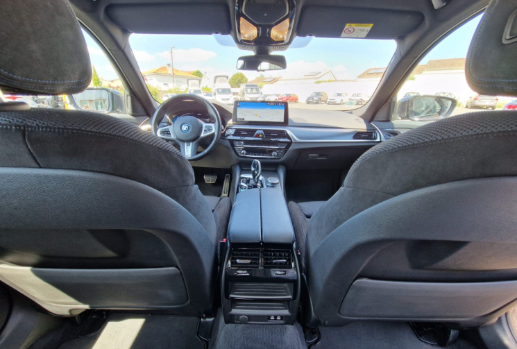 BMW Série 5 545e X-Drive 3.0 394 M-SPORT PLUG IN HYBRID BVA8 GARANTIE 12 MOIS