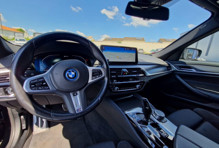 BMW Série 5 545e X-Drive 3.0 394 M-SPORT PLUG IN HYBRID BVA8 GARANTIE 12 MOIS