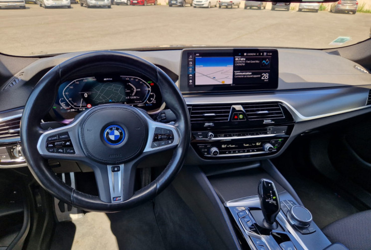 BMW Série 5 545e X-Drive 3.0 394 M-SPORT PLUG IN HYBRID BVA8 GARANTIE 12 MOIS