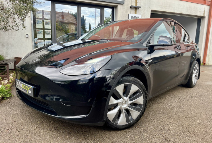 Tesla Model Y Standard RWD 275CH / 1ère main