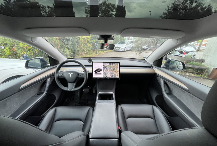 Tesla Model Y Standard RWD 275CH / 1ère main