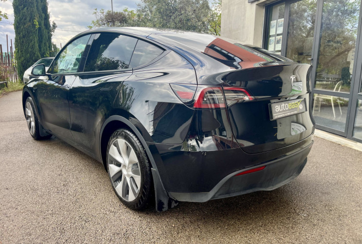 Tesla Model Y Standard RWD 275CH / 1ère main