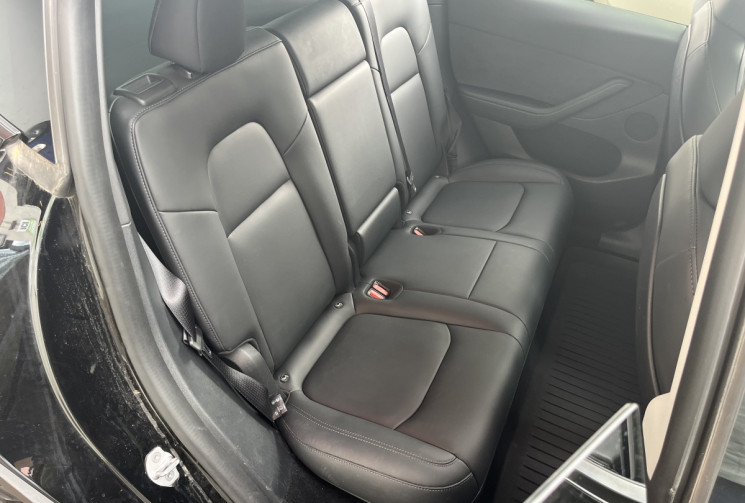 Tesla Model Y Standard RWD 275CH / 1ère main