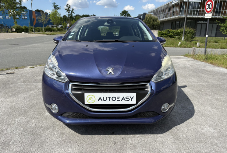 Peugeot 208 1.6 VTI 120 cv Allure * Chaine de Distribution * Bluetooth *  Radar * Clim Auto Bi-zone