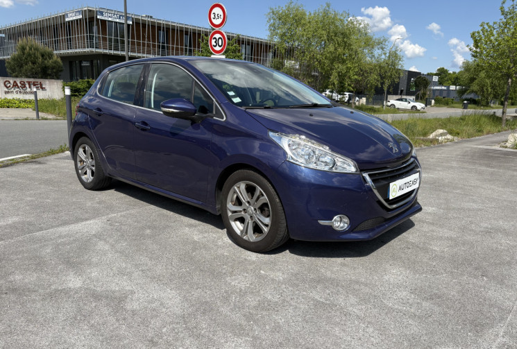Peugeot 208 1.6 VTI 120 cv Allure * Chaine de Distribution * Bluetooth *  Radar * Clim Auto Bi-zone