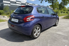 Peugeot 208 1.6 VTI 120 cv Allure * Chaine de Distribution * Bluetooth *  Radar * Clim Auto Bi-zone