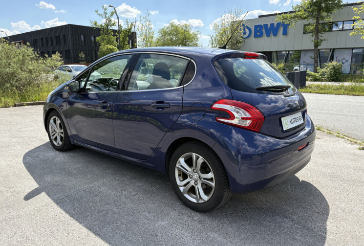 Peugeot 208 1.6 VTI 120 cv Allure * Chaine de Distribution * Bluetooth *  Radar * Clim Auto Bi-zone