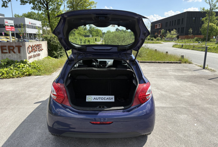 Peugeot 208 1.6 VTI 120 cv Allure * Chaine de Distribution * Bluetooth *  Radar * Clim Auto Bi-zone