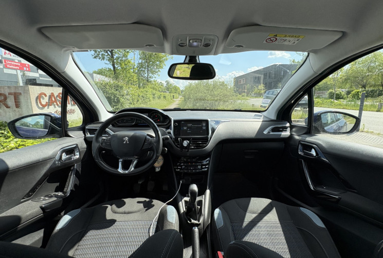 Peugeot 208 1.6 VTI 120 cv Allure * Chaine de Distribution * Bluetooth *  Radar * Clim Auto Bi-zone