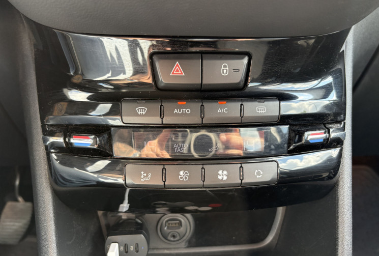 Peugeot 208 1.6 VTI 120 cv Allure * Chaine de Distribution * Bluetooth *  Radar * Clim Auto Bi-zone