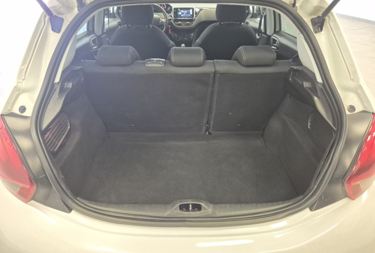 Peugeot 208 Peugeot 208 Ph2 1.6 Blue HDi 75 Urban Soul